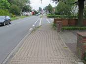 Bild 8: Obwohl die Gehwege nicht für den Radverkehr freigegeben sind, ...