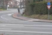 Bild 6: ... um den benutzungspflichtigen Radweg zu erreichen