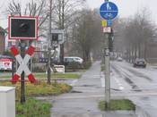 Zum Jahresende 2011 wurde das Schild leicht gedreht