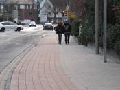 Bild 5: ... und der Gehweg ist zu schmal.
